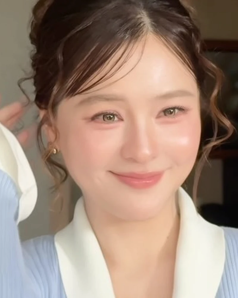 ออม สุชาร์ ภาพอัปเดตจาก Instagram ลำดับที่ 10