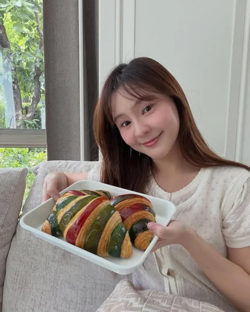 ออม สุชาร์ ภาพอัปเดตจาก Instagram ลำดับที่ 21