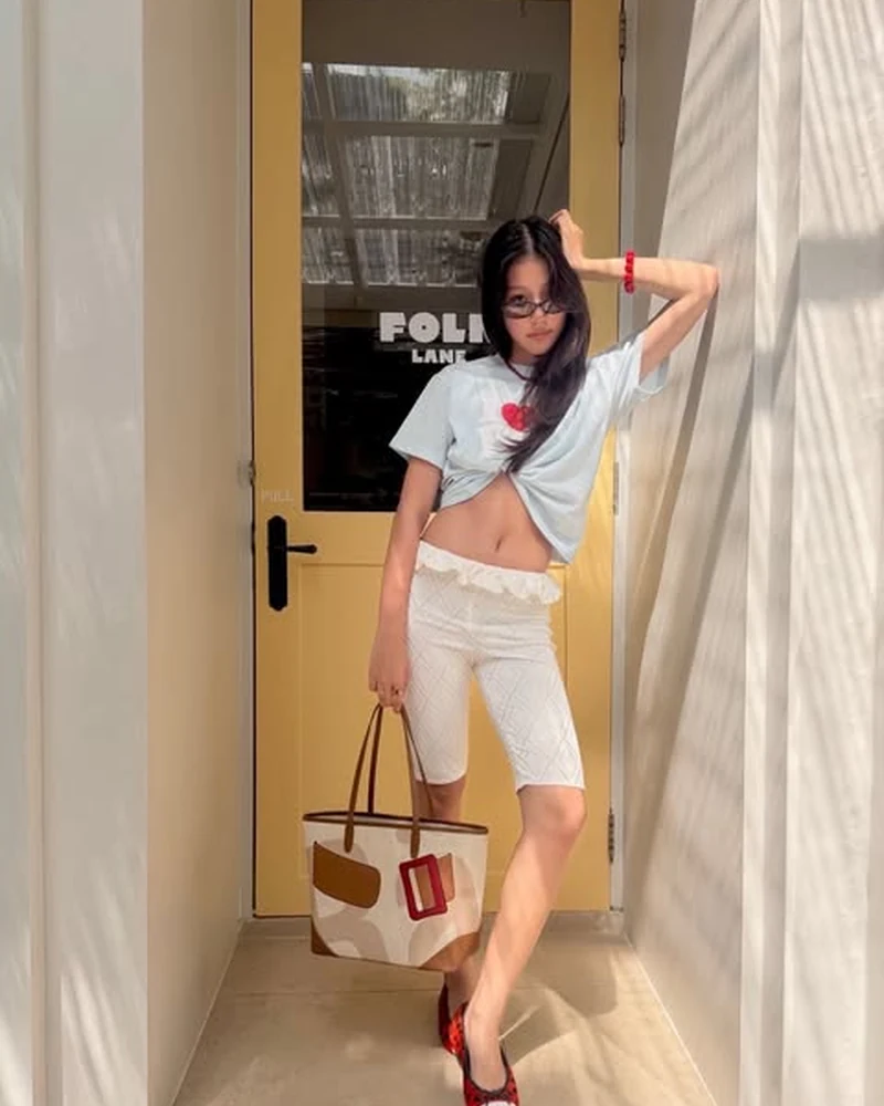 ใบปอ ธิติยา Instagram อัปเดต ตุลาคม 2569 รูปที่ 22 ใบปอ ธิติยา ภาพอัปเดตจาก Instagram เดือนตุลาคม 2569 ลำดับที่ 22