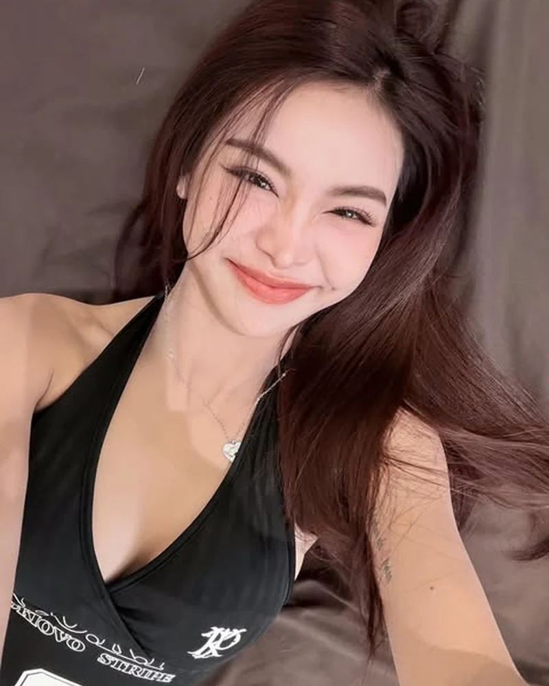 อิงฟ้า วราหะ ภาพอัปเดตจาก Instagram เดือนตุลาคม 2569 ลำดับที่ 21
