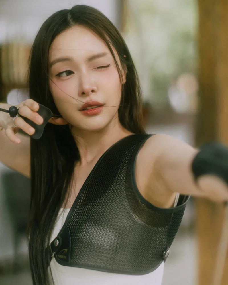 อุ้ม อิษยา ภาพที่ 09