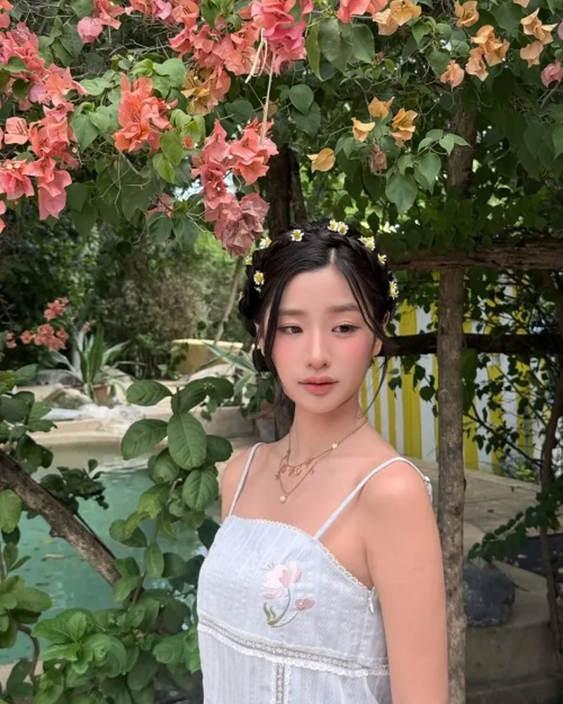 ตู ต้นตะวัน Instagram อัปเดต ตุลาคม 2569 รูปที่ 12 ตู ต้นตะวัน ภาพอัปเดตจาก Instagram เดือนตุลาคม 2569 ลำดับที่ 12